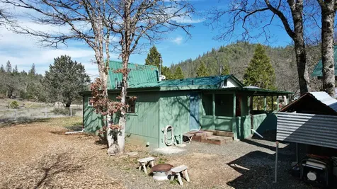 815 Old Trail Creek Road Trail OR 97541