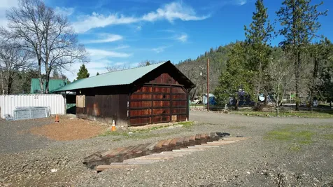 815 Old Trail Creek Road Trail OR 97541