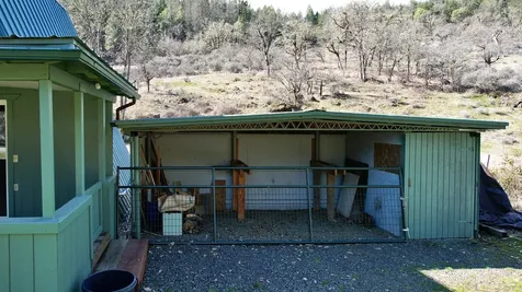815 Old Trail Creek Road Trail OR 97541