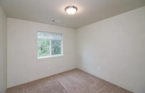 420 Oak Street Phoenix OR 97535
