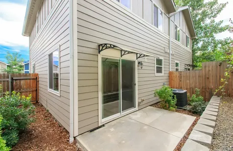 420 Oak Street Phoenix OR 97535