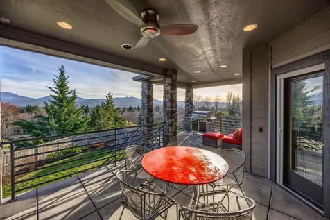3730 Old Cherry Lane Medford OR 97504