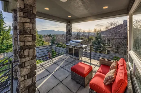 3730 Old Cherry Lane Medford OR 97504