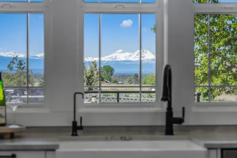 13407 SW Umbarger Road Powell Butte OR 97753