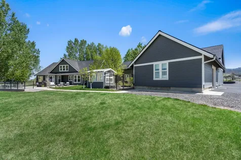 13407 SW Umbarger Road Powell Butte OR 97753