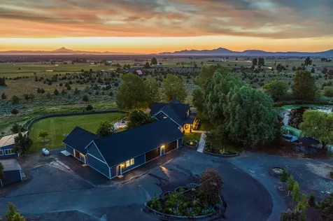 13407 SW Umbarger Road Powell Butte OR 97753