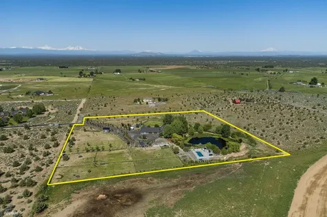 13407 SW Umbarger Road Powell Butte OR 97753