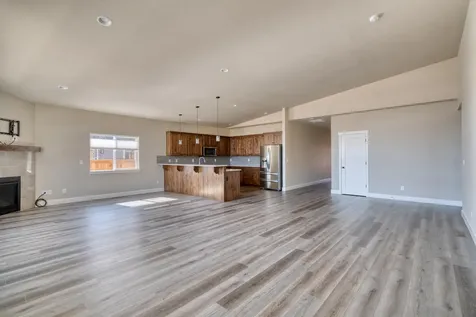 715 NW 13th Street Redmond OR 97756