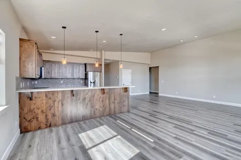 715 NW 13th Street Redmond OR 97756