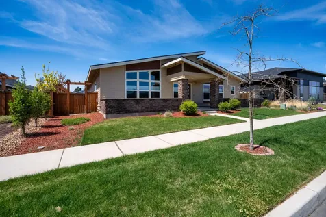 715 NW 13th Street Redmond OR 97756