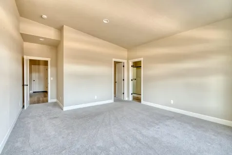 715 NW 13th Street Redmond OR 97756