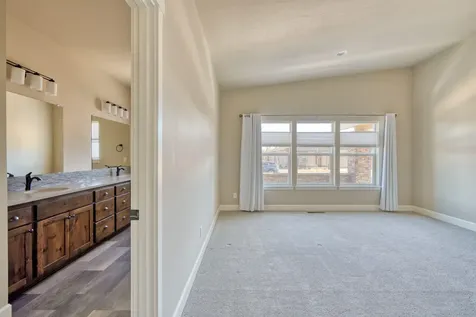 715 NW 13th Street Redmond OR 97756