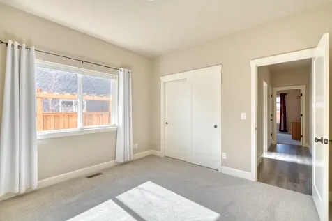 715 NW 13th Street Redmond OR 97756