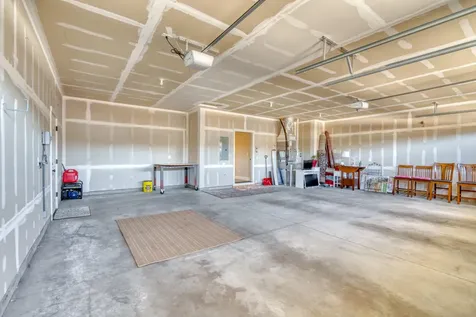 715 NW 13th Street Redmond OR 97756