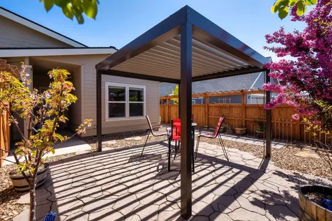715 NW 13th Street Redmond OR 97756