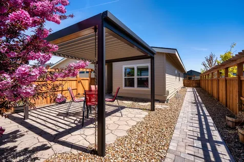 715 NW 13th Street Redmond OR 97756
