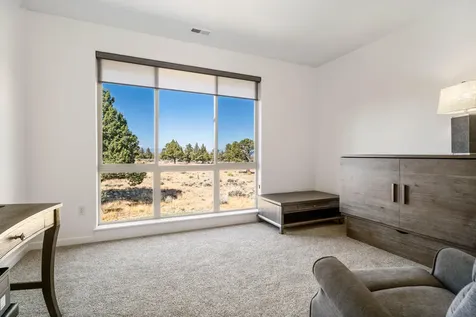 695 Sagebush Circle Redmond OR 97756
