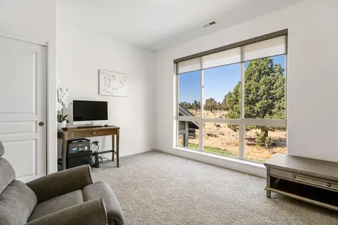 695 Sagebush Circle Redmond OR 97756