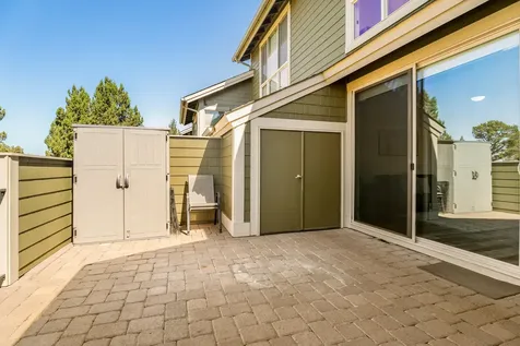 695 Sagebush Circle Redmond OR 97756