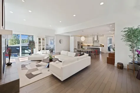2926 NW Chardonnay Lane Bend OR 97703