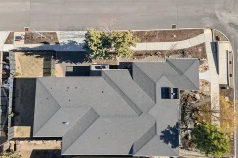 2926 NW Chardonnay Lane Bend OR 97703