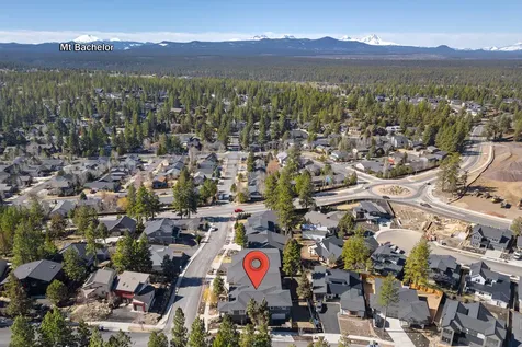 2926 NW Chardonnay Lane Bend OR 97703