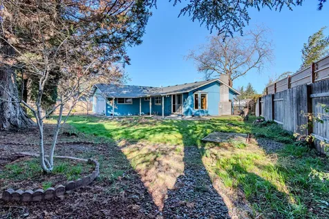2200 Smokethorn Way Medford OR 97504