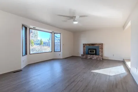 2200 Smokethorn Way Medford OR 97504