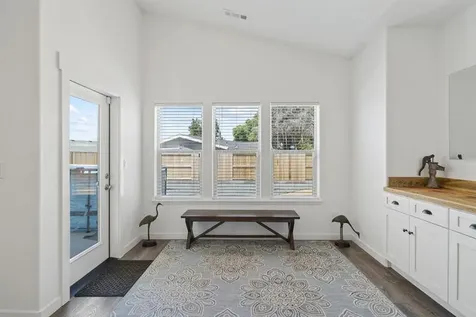 261 Oak Crest Way Medford OR 97501