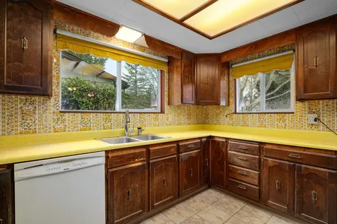465 SW H Street Grants Pass OR 97526