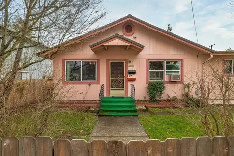 465 SW H Street Grants Pass OR 97526