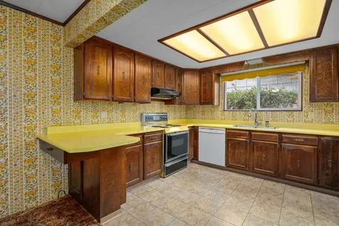 465 SW H Street Grants Pass OR 97526