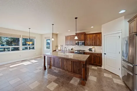 330 NW 28th Street Redmond OR 97756