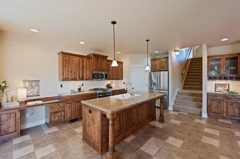 330 NW 28th Street Redmond OR 97756