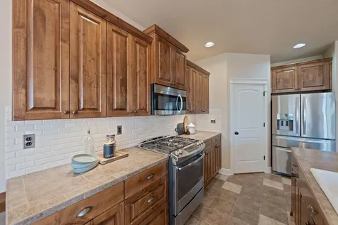 330 NW 28th Street Redmond OR 97756