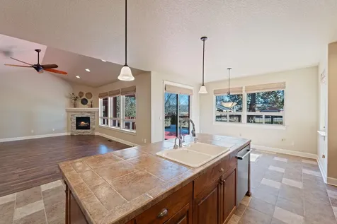 330 NW 28th Street Redmond OR 97756