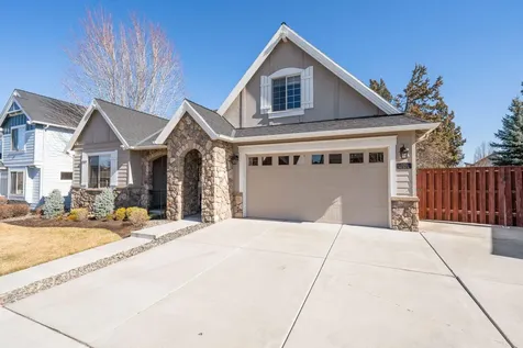 330 NW 28th Street Redmond OR 97756