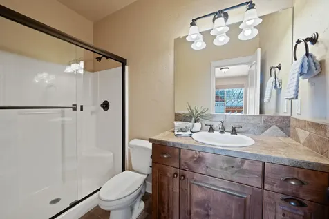 330 NW 28th Street Redmond OR 97756