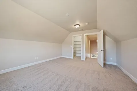 330 NW 28th Street Redmond OR 97756