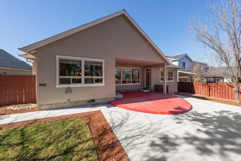330 NW 28th Street Redmond OR 97756