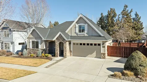 330 NW 28th Street Redmond OR 97756