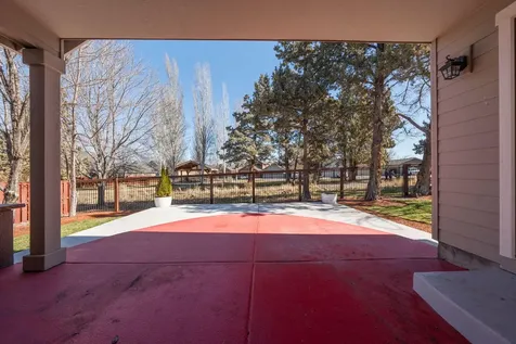 330 NW 28th Street Redmond OR 97756