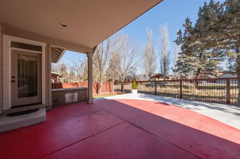 330 NW 28th Street Redmond OR 97756