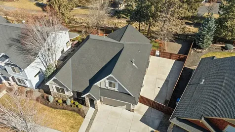 330 NW 28th Street Redmond OR 97756