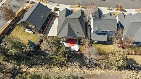 330 NW 28th Street Redmond OR 97756