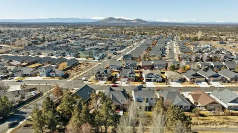 330 NW 28th Street Redmond OR 97756