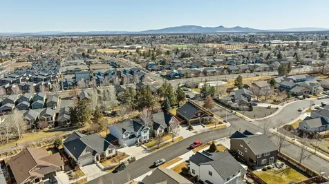 330 NW 28th Street Redmond OR 97756