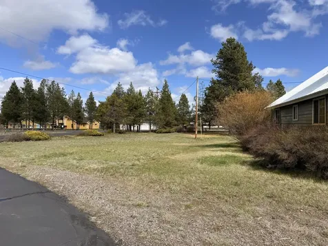 16631 Serpentine Drive La Pine OR 97739