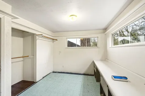 618 NE Greenfield Road Grants Pass OR 97526