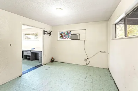 618 NE Greenfield Road Grants Pass OR 97526